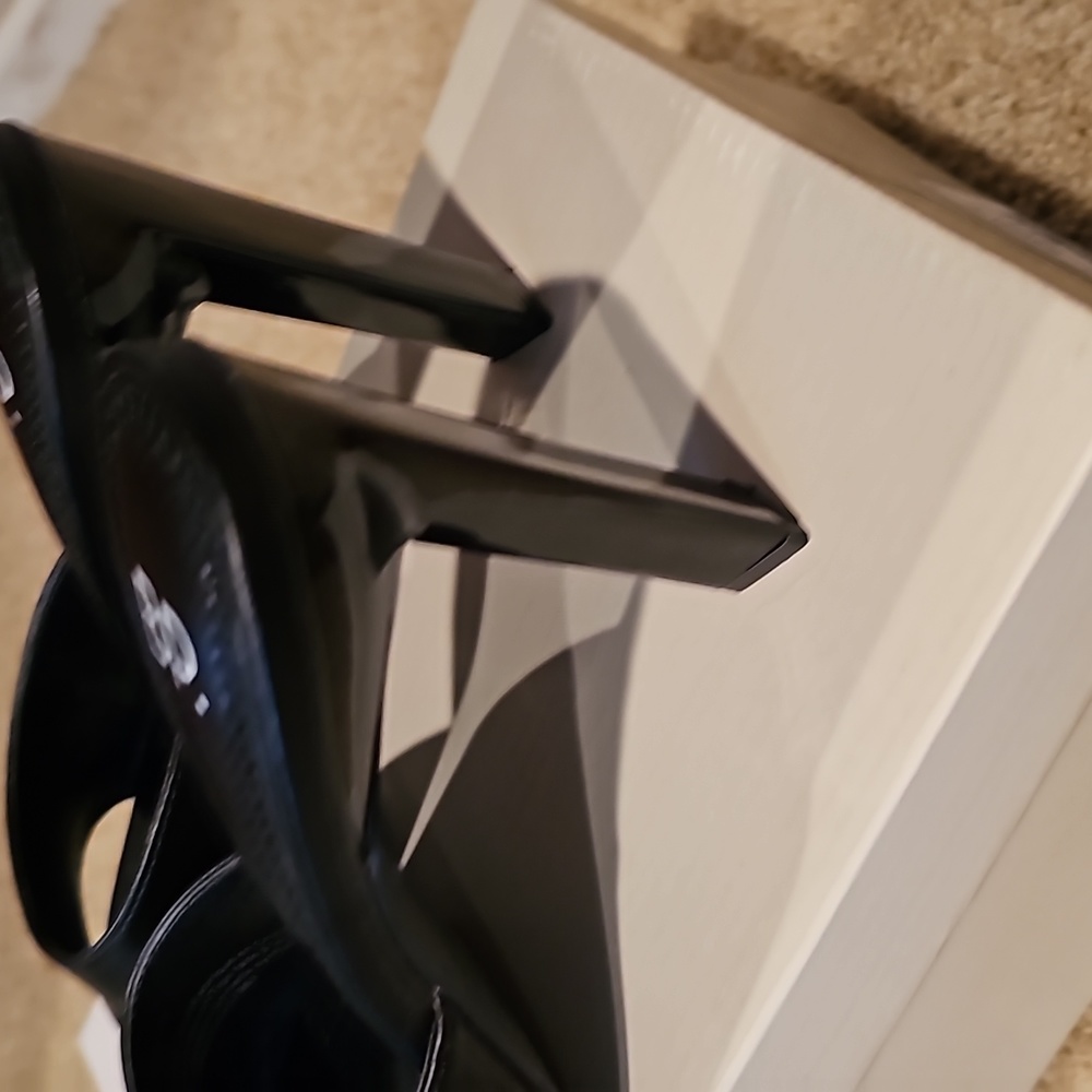 BP sandals - Picture 8 of 10